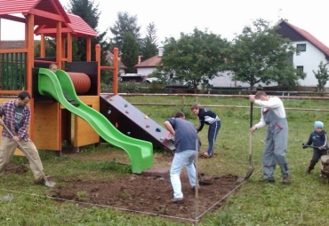 Výstavba dětského hřiště - akce Z